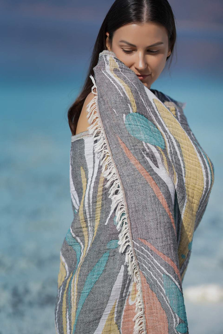 Capelle Black Towel